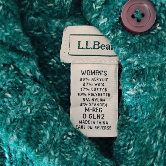 L.L.Bean Wool Blend Cardigan Sweater Vest Cable Knit Green Cozy Size Medium - Picture 12 of 14
